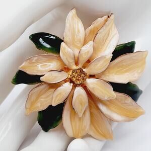 Vintage 1960s Peachy White Green Enamel Poinsettia Brooch